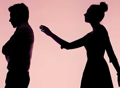 成都侦探调查：婚外情解析男人出轨小三后心里都在想些什么